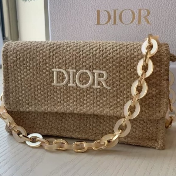 New in Box Dior Raffia GWP Shoulder Bag - Picture 6 of 7